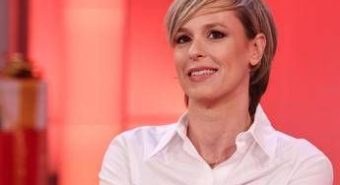 Federica Pellegrini, travolta dalle critiche per il parto cesareo: le polemiche e la replica