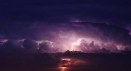 Maltempo sull'Italia, ecco i temporali dopo la mini tregua: le previsioni meteo