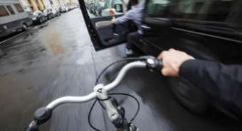 Sicurezza stradale, Euro Ncap accende i riflettori sul rischio “dooring”