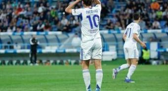 Genoa-Como, problema all’occhio e sostituzione per Nico Paz: cos’è successo a Marassi
