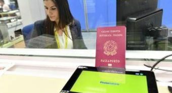 Il passaporto si può richiedere in 7.500 uffici postali in tutta Italia