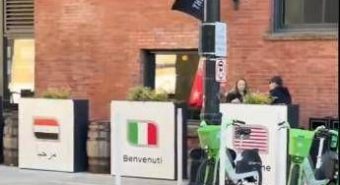 Italia ripescata ai Mondiali? A Seattle spunta tricolore al posto… dell’Iran: “Benvenuti”