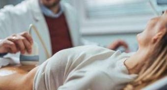 Italiane mamme sempre più tardi, età media 32,7 anni. Appello Ivi: “Più attenzione ai tempi della fertilità”