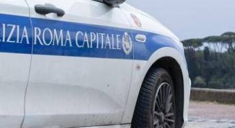 Scontro tra due moto a Roma, morti due ragazzi di 22 anni