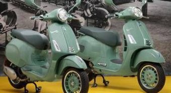 Vespa festeggia 80 anni tra storia, stile e identità