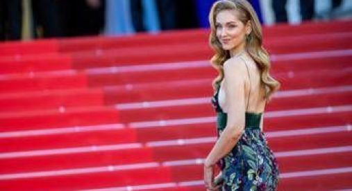Cannes, Chiara Ferragni torna sulla Croisette in grande stile dopo 5 anni