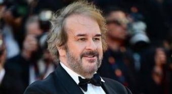 Cannes, festival al via con Jane Fonda e Gong Li. Si cantano i Beatles per Peter Jackson