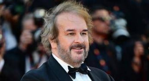 Cannes, festival al via con Jane Fonda e Gong Li. Si cantano i Beatles per Peter Jackson