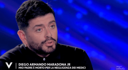 Diego Armando Maradona Jr: "Voglio giustizia, mio padre è morto per negligenza dei medici" Diego Armando Maradona Jr: "Voglio giustizia, mio padre è morto per negligenza dei medici"