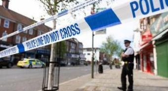 Ebrei accoltellati a Londra, 45enne incriminato per tentato omicidio