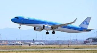 Hantavirus da nave ad aereo, assistente di volo Klm con sintomi lievi. Oms: "Possibili altri casi, incubazione può arrivare a 6 settimane"