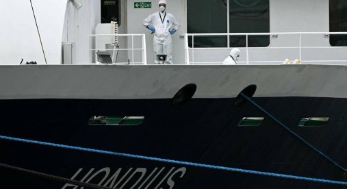 Hantavirus su nave crociera, positivo altro membro dell'equipaggio Mv Hondius. Oms: "Siamo a 12 casi e tre morti" Hantavirus su nave crociera, positivo altro membro dell'equipaggio Mv Hondius. Oms: "Siamo a 12 casi e tre morti"