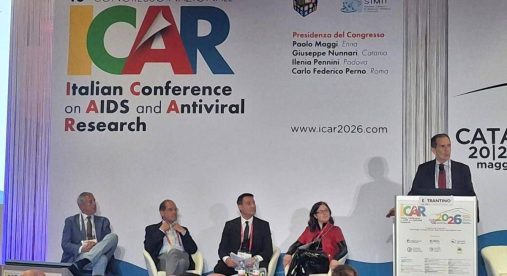 Hiv e adolescenti, l'allarme degli infettivologi: "Cala la percezione del rischio e cresce l’urgenza di prevenzione ed educazione sessuo-affettiva" Hiv e adolescenti, l'allarme degli infettivologi: "Cala la percezione del rischio e cresce l’urgenza di prevenzione ed educazione sessuo-affettiva"