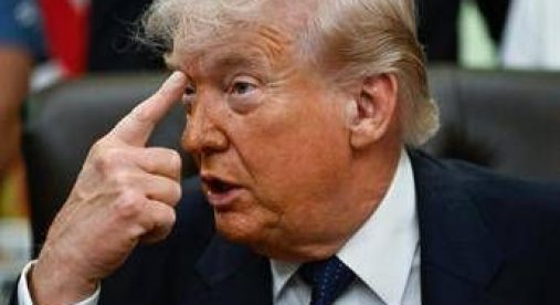 Iran-Usa, alta tensione nello Stretto di Hormuz. Trump: "Solo scaramucce"