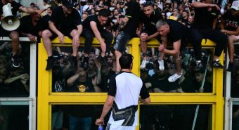 Juventus-Torino, derby non comincia. Gli scontri e la richiesta dei tifosi: "Non giocate"