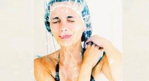 La doccia fredda fa dimagrire? La nuova ipotesi e lo studio