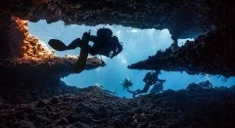 Maldive, recupero corpi dei sub in grotta: team internazionale pronto a nuova immersione