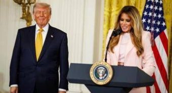 Melania Trump cita l''empatia' del marito: scattano le risate alla Casa Bianca