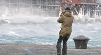 Meteo, nuova allerta della Protezione Civile: venti di burrasca e temporali al Centro-Nord