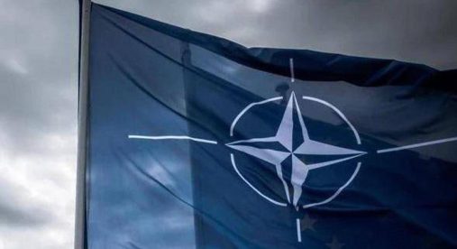 Nato, l'ex generale Pavel: "Alleanza mostri i denti alla Russia, abbattere chi viola spazio aereo" Nato, l'ex generale Pavel: "Alleanza mostri i denti alla Russia, abbattere chi viola spazio aereo"