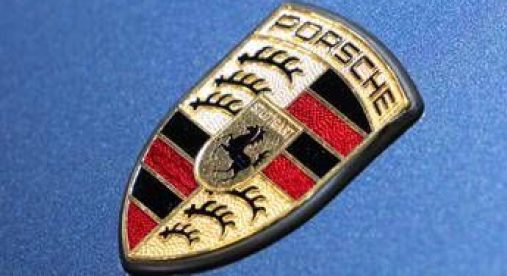 Porsche chiude tre filiali e taglia oltre 500 posti di lavoro