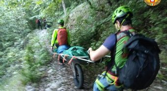 Precipita in un dirupo e finisce nel torrente, morto escursionista Precipita in un dirupo e finisce nel torrente, morto escursionista