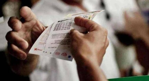 Superenalotto, centrato il 5+1: vinti 590mila euro Superenalotto, centrato il 5+1: vinti 590mila euro