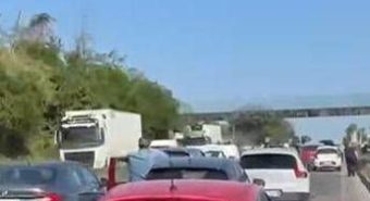 Tamponamento tra 4 auto, traffico in tilt sulla Pontina e mattinata di code