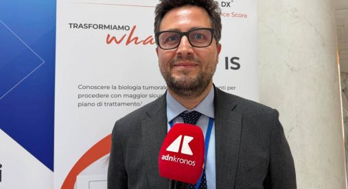 Tumori, oncologo Giuliano: "Con test genomici -40% chemioterapia in cancro al seno" Tumori, oncologo Giuliano: "Con test genomici -40% chemioterapia in cancro al seno"