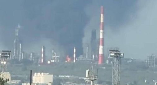 Ucraina-Russia, Kiev attacca le raffinerie di Mosca: droni su Syzran Ucraina-Russia, Kiev attacca le raffinerie di Mosca: droni su Syzran